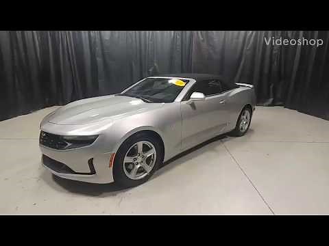 How to lower the convertible top on a 2019 Camaro #chevrolet #chevy #camaro