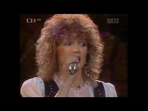 Věra Martinová - Až na vrcholky hor, Srdcem jsi zůstal u koní (LIVE 1991)
