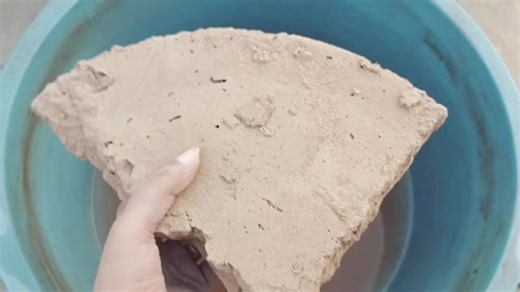 ASMR queen 🫅 (@chanda.asmr1)’s videos with original sound - ASMR queen 🫅