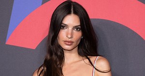 Nudité et transparence : la tendance mode 2023 décomplexée inspirée par Emily Ratajkowski