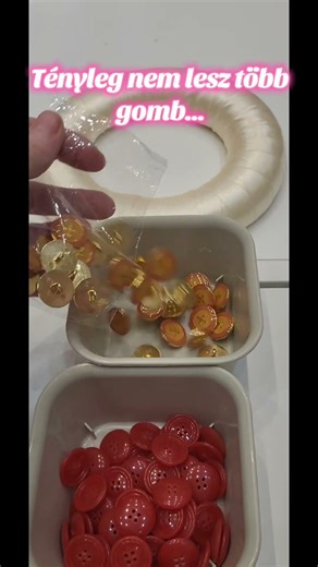 ✨ Mire jó a sok gomb? | Különleges Gombos Ajtódísz Készítése