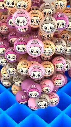 labubu falling in grid #oddlysatisfying #satisfyingvideo #satisfying