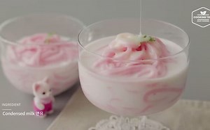 【早安甜食】【搬运】【Cooking tree】Strawberry milk Jelly Noodle Recipe