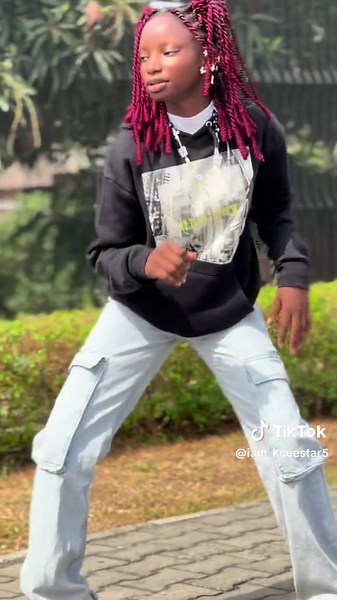 Zombie Dance Challenge 2022: Learn the Spooky Moves