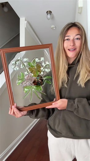 It’s too cold for the studio (garage) so I’m working in the living room 😭 #mosaics #art #trending #flowers #flowersrrangements