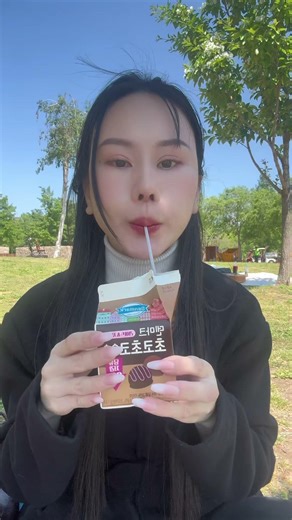 Delicious Korean chocolate milk Mukbang | Ngoc Thu Hang