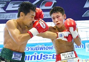 Menayothin Reaches 49-0, Gets Closer To Mayweather Record