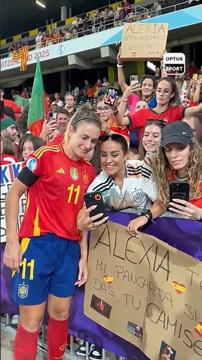 Alexia Putellas is ALWAYS a fan favourite 🇪🇸