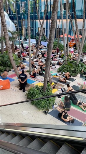 Les Innombrables: Sun & Tea (Miami) / Found Performance #performanceart #miami