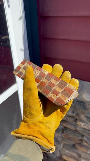 Fingerboard Skate Art: Scream It Out