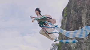 Amazing! See how a Chinese blogger makes her fairy tale dream come true. Credit to Douyin user JYjiuyue | XuQinduo