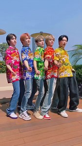 2.4K views · 402 reactions | New video from WayV | 햤햷햮 & 햭햢햳 향햺헇헉햺헀햾 | Facebook