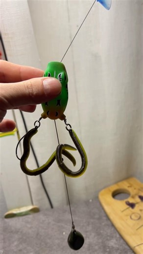 • I Built a DIY Frog Lure with Ultra-Realistic Feet 🐸🎣 #froglure #bassfishing