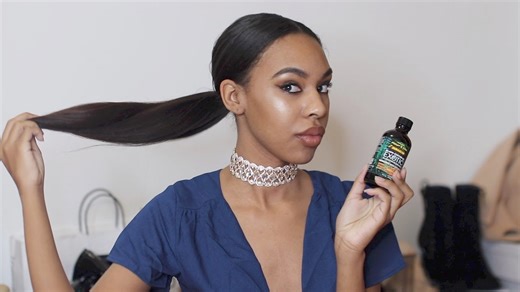 Unlock the benefits of castor oil & head massagers for enhanced hair growth