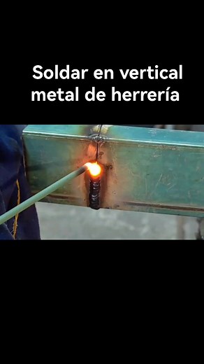 Te comparto esta técnica de como soldar en vertical Tubular Galvanizado con Electrodo 6013 de 332 #reels #reelsfb #viral | Herreria Artesanal Los Arcos
