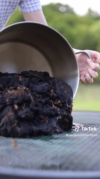 Blending Mohair and Wool: Crafting a Unique Fiber Scarf