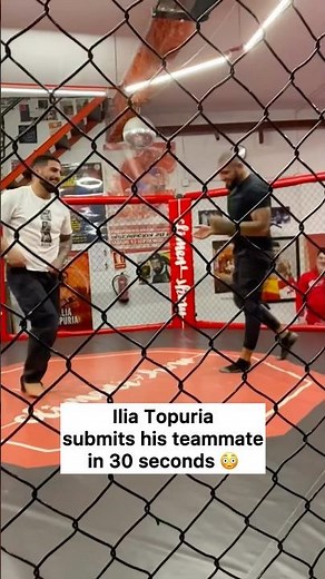 Ilia Topuria submits his teammate 😳