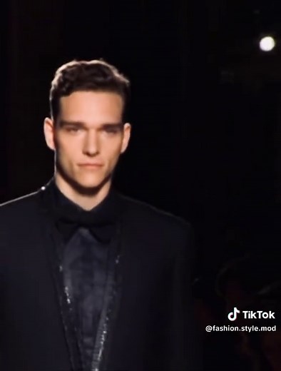 Remember when the little kid started to cry while closing #Smolto SS'12 with Alex Cunha. . . . . . . #catwalk #runway #fashion #fashionshow #supermidel #models #model #modeling #malemodel #model #alexcunha