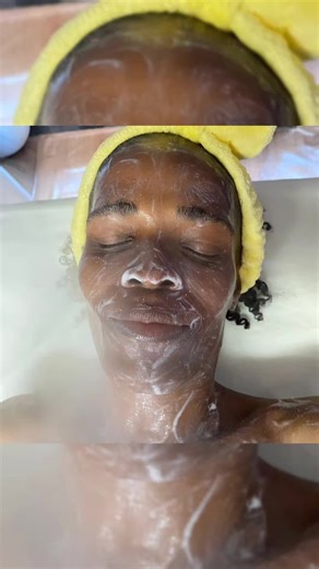 Thirsty skin? Give it a drink. 💧 ​Experience the Derobe Hydrating Facial—the ultimate moisture surge for tired, dull skin. We use deep-penetrating serums to lock in dewiness and restore your natural glow in just one session. ​Best for: Dryness, fine lines, and seasonal dullness. ​Result: Plump, radiant,