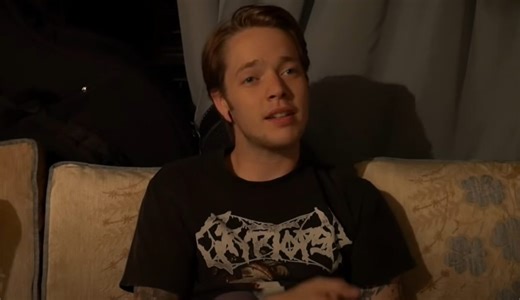 Billy Strings’ Story Of Buying Back His Dad’s Old Martin D-93 Guitar Highlights Their Incredible Bond | Whiskey Riff