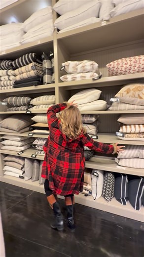 Design on a Dime Interiors on Instagram: "It’s shopping day at Design On A Dime! We always track down the best pieces… And somehow still squeeze in a little fun along the way. Days like this are why we love what we do. #DesignOnADimeInteriors #ShoppingDay #DesignerLife #DreamTeam #DesignTeam #RealLifeDesign #Homestyle #FinesAndLaughs."