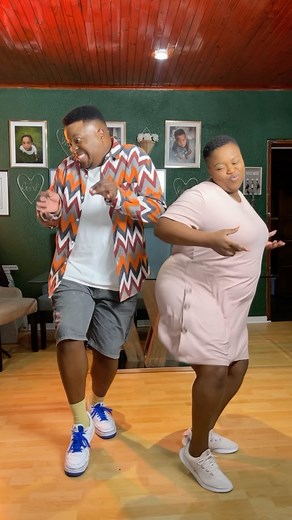 One Legged Challenge 😅👍🏽 #blacklove #marriagegoals #happiness | Nelisiwe Mwase Comedy