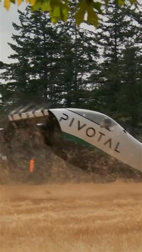 This Flying Car Needs NO License 😳 Helix eVTOL Explained in 45 Seconds