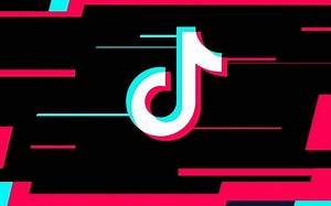 web前端大牛随便200行代码，打造抖音短视频首页！这技术该你年薪42万！