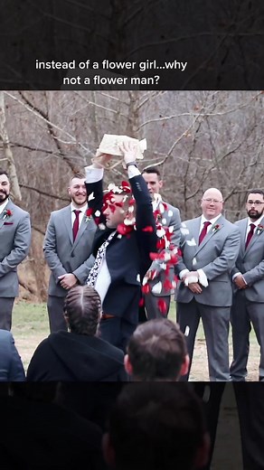 Hilarious Flower Man Dances to T-Pain at Wedding