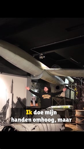 Zo groot is de V1 raket van de Duitsers #ww2 #v1