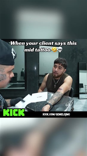 Tattoo turned into a therapy session 🤣💀 @Gemelojmc #gemelojmc #fyp #viral #foryoupage