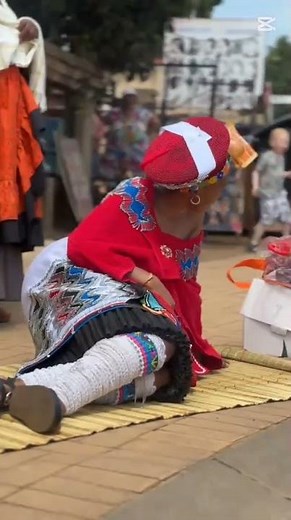 Why a Zulu Bride Sits with a Maiden During Marriage Ceremony #zuluwomen #marriage #shortsfeed