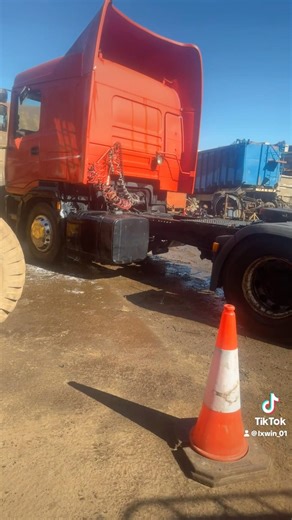 🫧🧽✨#old #erf #man #truck #lorry #trucking #truckdriver #worklife #diesel #engine