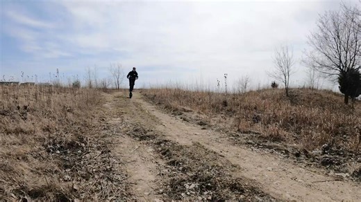 🛴 R9 All-Terrain Electric Scooter 🌍⚡ Built for both city streets and off-road adventures, the TurboAnt R9 delivers power, comfort, and confidence wherever you ride. With a 28 mph top speed, all-terrain tires, and front & rear dual suspensions, it’s ready to handle daily commutes and weekend exploring alike. From smooth pavement to rougher paths, the R9 keeps every ride stable, controlled, and fun. 🎥 Want to see it in action? Full R9 review by Amped Cycle: https://www.youtube.com/watch?v=WFNPm