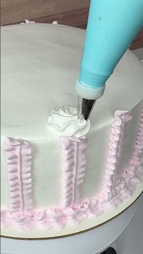 🎀 Perfect Mother's Day Cake — Pink Ruffle Stripe Decorating Technique