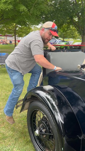 How To Get Into A Model A Rumble Seat (sort of) #ford #modela #vintage #1929ford #rumbleseat #hotrod | Tommy Gun
