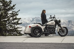 2023 Harley Davidson Freewheeler [Specs, Features, Photos]