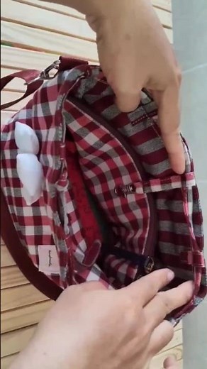 A bucket bag have one zipper pocket inside#shoulderbag #totebag #diy #handmade #sewingtutorial