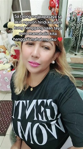 The Meaning of Love and Commitment in Relationships