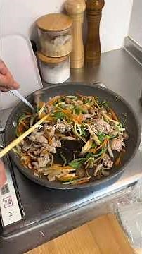 余物の食材で作ったチャプチェ！簡単で美味しいので作ってみてね🇰🇷彼女夜ご飯韓国料理春雨チャプチェ