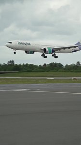 9.9K views · 301 reactions | Erster Airbus A330neo zu Besuch am Hamburg Airport. ✈️ | Hamburg Airport | Facebook