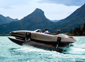 kormaran K7 luxury personal watercraft