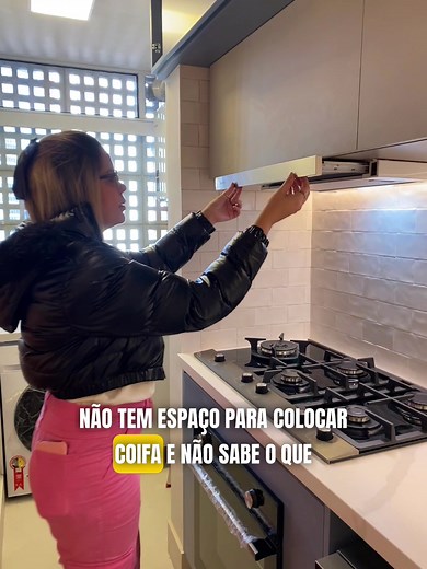 O segredo para você que não tem espaço para colocar coifa está aqui 👇🏼 💡Utilize o depurador slim da Suggar 💡Prático e eficiente 💡Possui três velocidades de sucção Gostou? Conta nos comentários! ✨ #cozinha #depurador #depuradordeembutir #depuradorsuggar #depurador #depuradorslim #coifa #projetodecozinha #cozinhas #arquitetura #dicadecasa #dicacasa