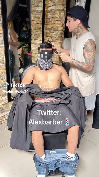 Exploring Twitter Accounts: Alex Barber and John Alexis