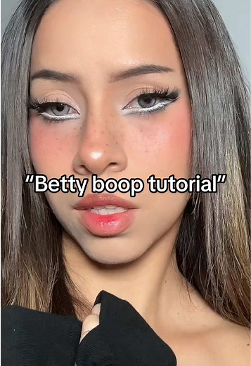 Tutorial de Maquillaje Inspirado en Betty Boop