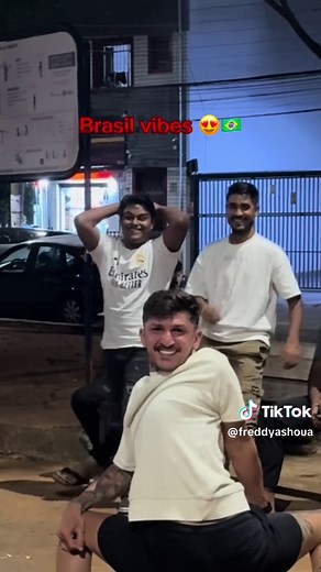 Brasil vibes 🇧🇷 #trend #foryoupage #foryou #contortionist #flexibility #reels #fyp #fypage #brasil #calisthenics #contortion #tiktok