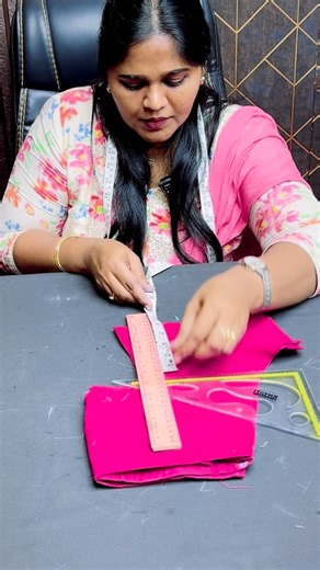 Shama on Instagram: "Blouse measurements taking tips #fashion #fashionblogger #fashionstyle #blouse #fashionista #fashiongram #fashionmodel #saree"