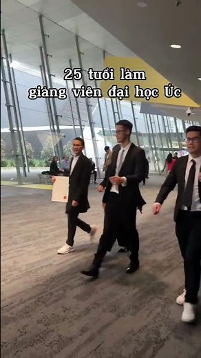 Nhận Bằng Tiến Sĩ Của Anh Trai Tốt Nghiệp Tại Úc #short