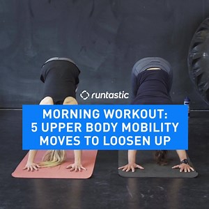Loosen up your upper body with these 5 moves! Perfect for those long work days 👍 | adidas Runtastic