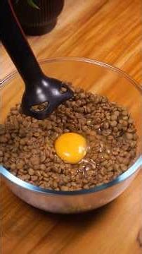 😱 The secret trick to making lentils with egg that taste better than meat 🥚🔥 #recipe